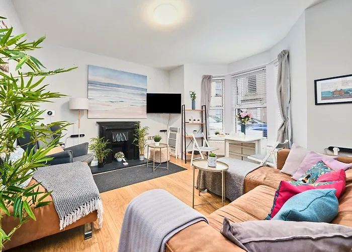 1 Princess Yellow - Portrush By The Sea