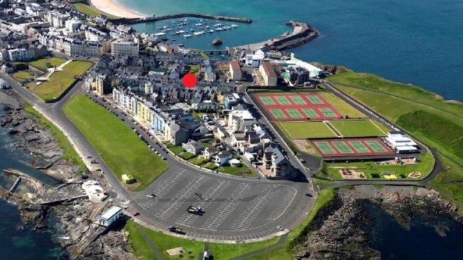1 Princess Yellow - By The Sea Apartment Portrush